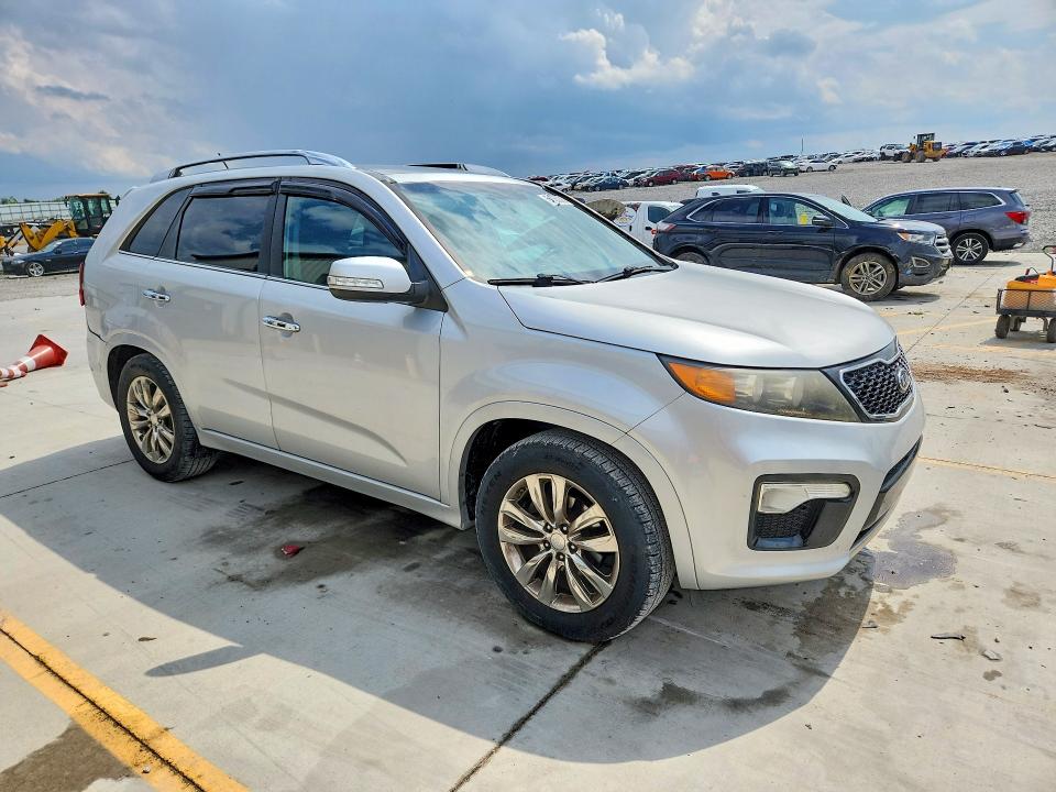 68635276 :رقم المزاد ، 5XYKW4A26CG213323 vin ، 2012 Kia Sorento مزاد بيع