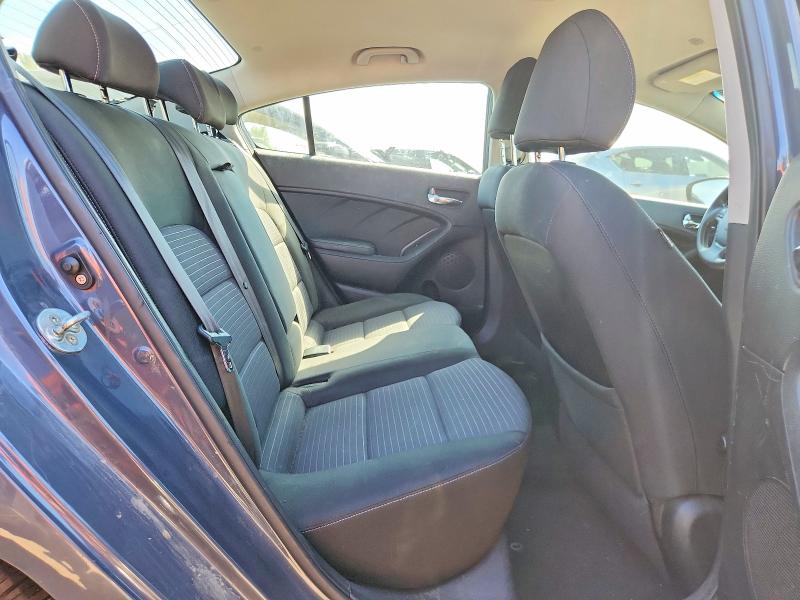 67934266 :رقم المزاد ، KNAFX4A62G5577798 vin ، 2016 Kia Forte مزاد بيع