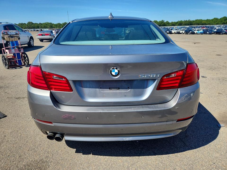 Продажа на аукционе авто 2012 Bmw 528, vin: WBAXG5C57CDX01546, номер лота: 67810336