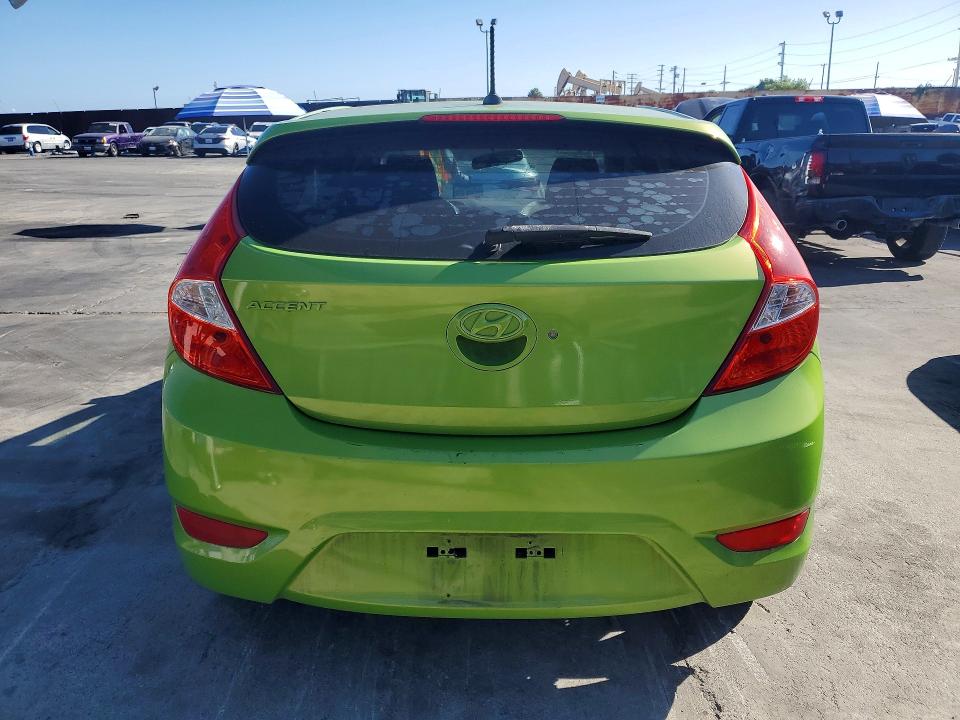 69730666 :رقم المزاد ، KMHCU5AE7DU108019 vin ، 2013 Hyundai Accent مزاد بيع