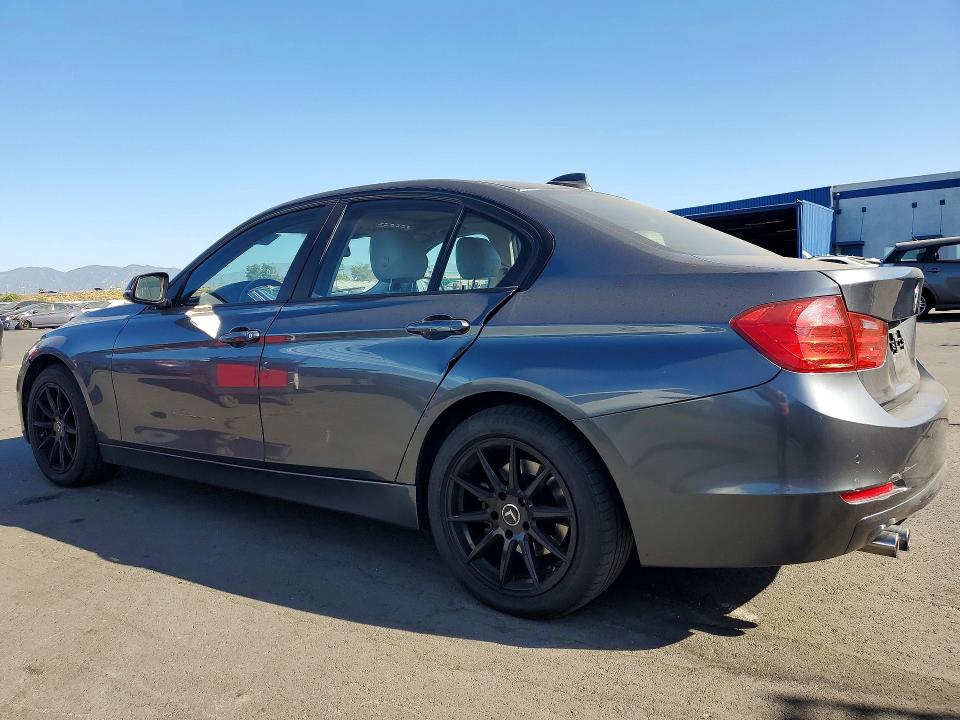70870586 :رقم المزاد ، WBA3A5G53FNS86296 vin ، 2015 Bmw 328 مزاد بيع