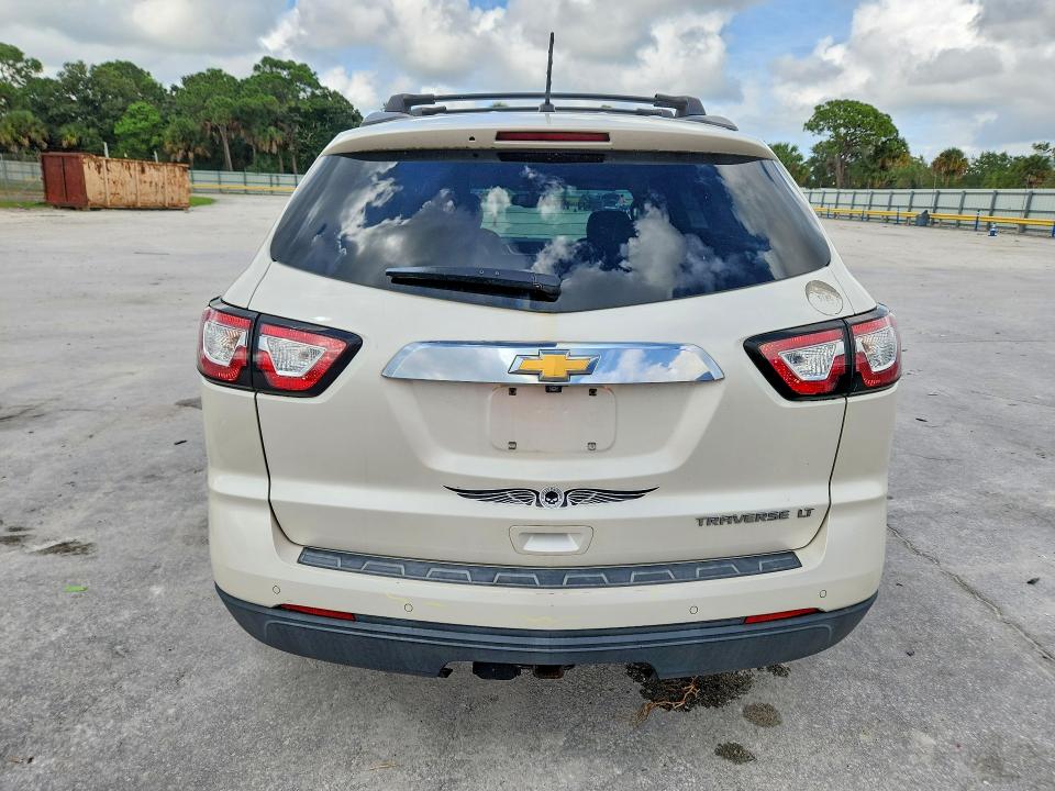 69199026 :رقم المزاد ، 1GNKRHKD5FJ112378 vin ، 2015 Chevrolet Traverse مزاد بيع
