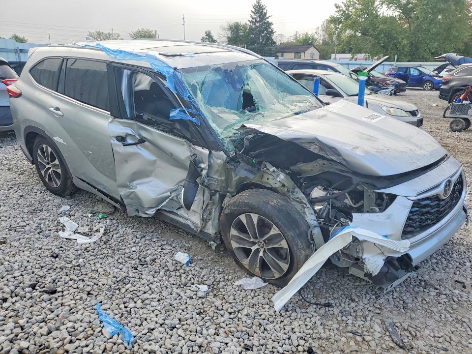 Aukcja sprzedaży 2022 Toyota Highlander, vin: 5TDGZRAH1NS539907, numer aukcji: 70428396