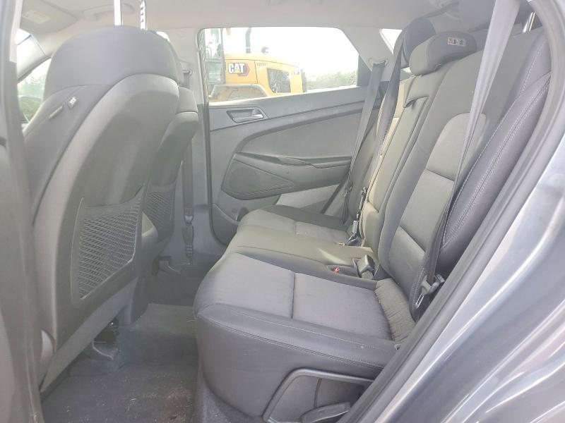 2017 Hyundai Tucson მანქანა იყიდება აუქციონზე, vin: KM8J33A49HU327740, აუქციონის ნომერი: 68590716