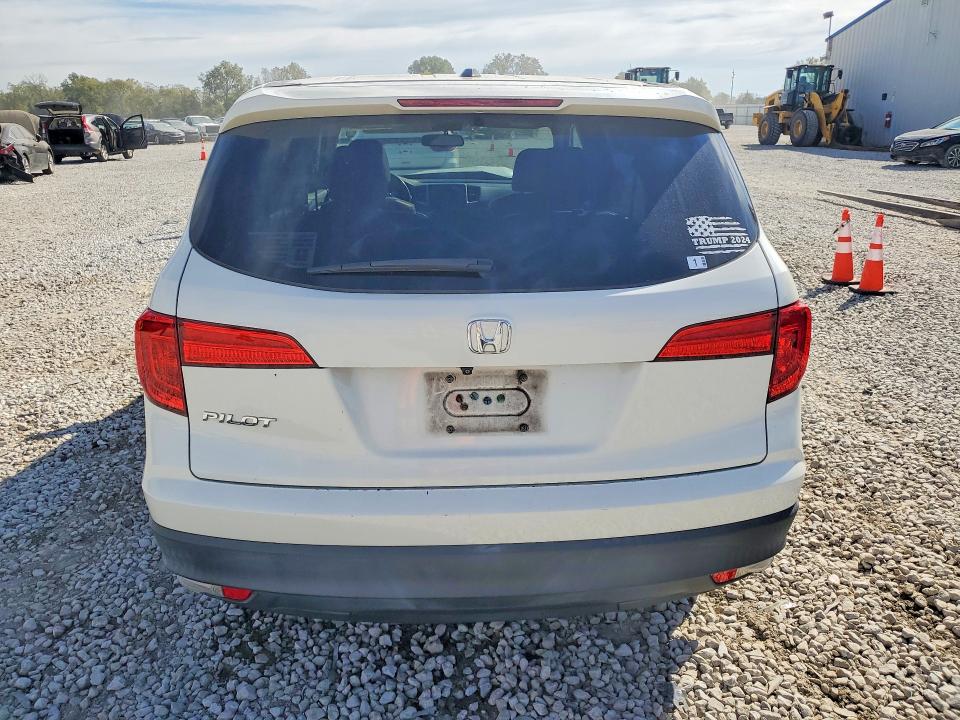 71111596 :رقم المزاد ، 5FNYF5H54HB011918 vin ، 2017 Honda Pilot مزاد بيع