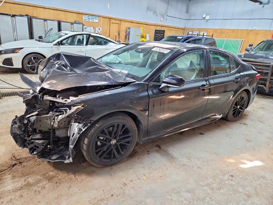 2026 Toyota Camry მანქანა იყიდება აუქციონზე, vin: 4T1DAACKXTU253126, აუქციონის ნომერი: 69624856