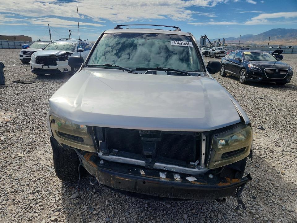 69491846 :رقم المزاد ، 1GNDT13SX42220923 vin ، 2004 Chevrolet Trailblazer مزاد بيع