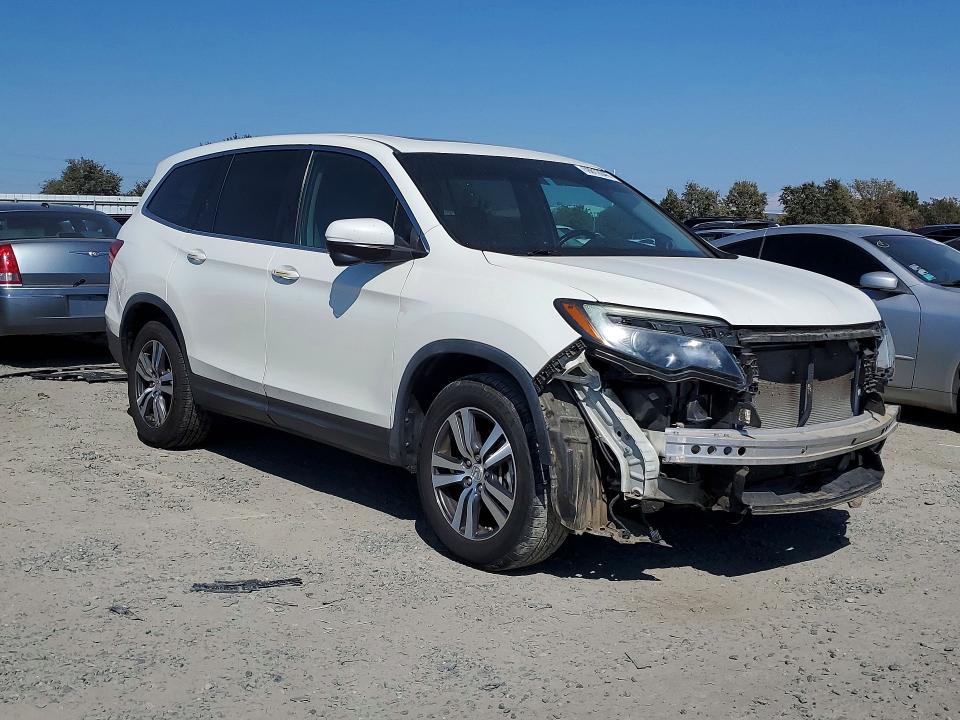69812846 :رقم المزاد ، 5FNYF5H52JB020929 vin ، 2018 Honda Pilot مزاد بيع