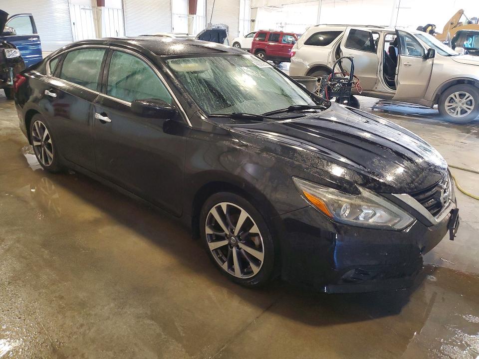 68369336 :رقم المزاد ، 1N4AL3AP0HN349849 vin ، 2017 Nissan Altima مزاد بيع