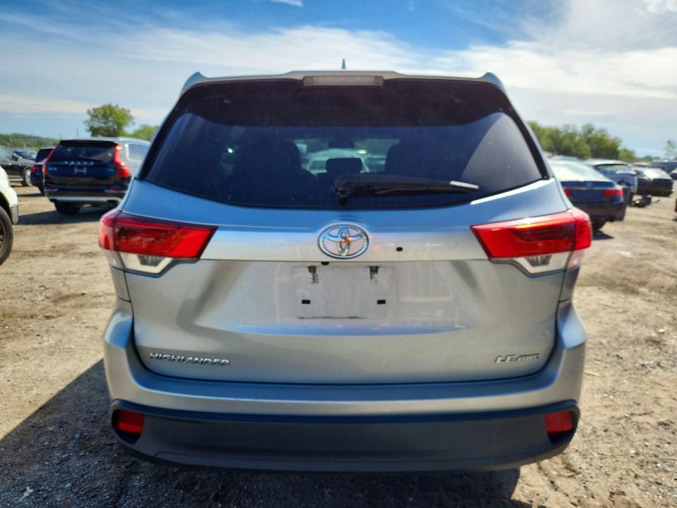 2019 Toyota Highlander მანქანა იყიდება აუქციონზე, vin: 5TDBZRFHXKS938894, აუქციონის ნომერი: 70421176