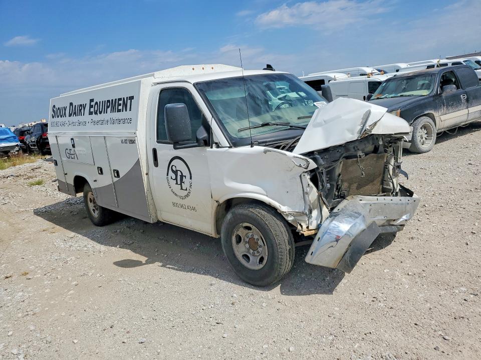 67329006 :رقم المزاد ، 1GB0GRF78M1310115 vin ، 2021 Chevrolet G3500 مزاد بيع