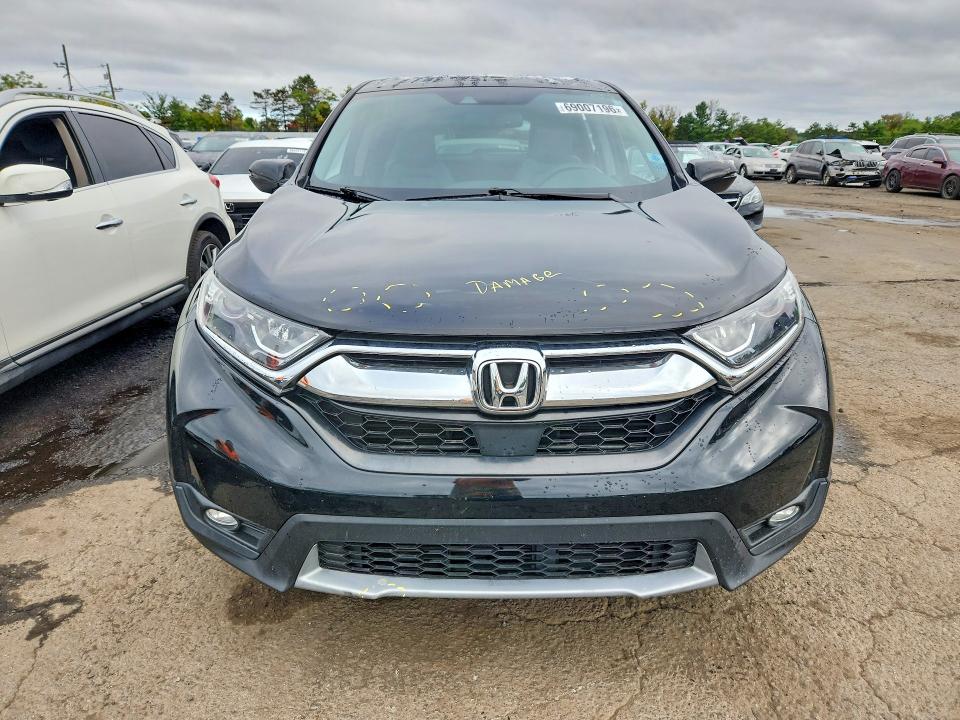 69007196 :رقم المزاد ، 7FARW1H81JE016057 vin ، 2018 Honda Cr-v مزاد بيع