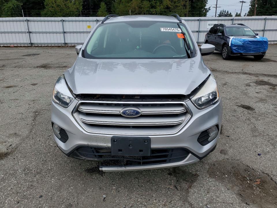 2018 Ford Escape მანქანა იყიდება აუქციონზე, vin: 1FMCU9GD2JUD08145, აუქციონის ნომერი: 70545476