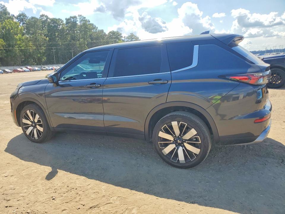67705466 :رقم المزاد ، JA4J3VA89SZ013724 vin ، 2025 Mitsubishi Outlander مزاد بيع