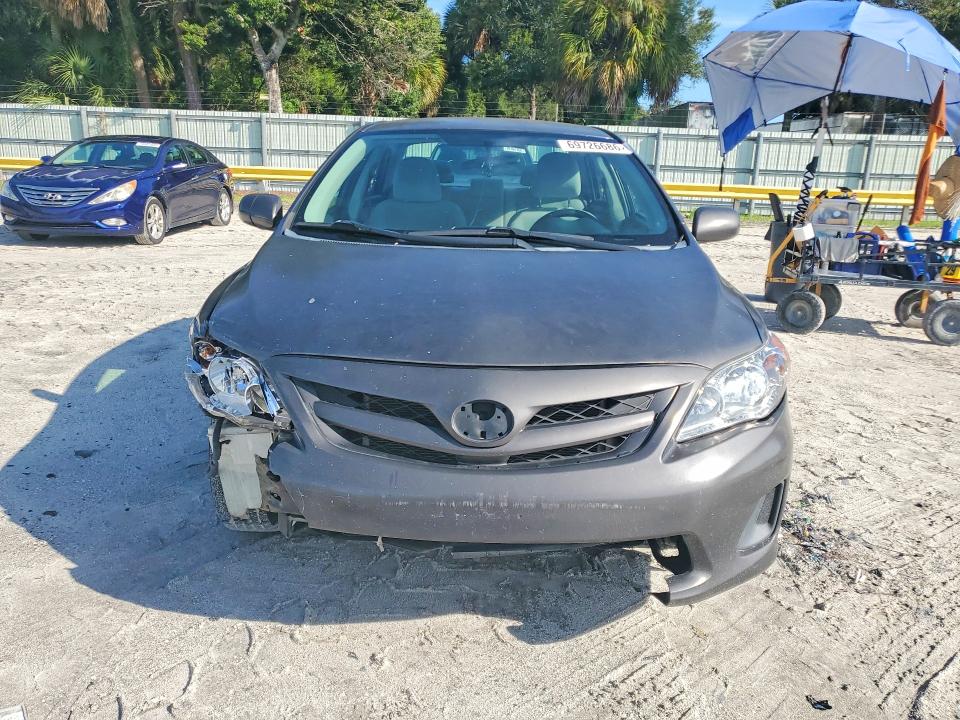 69726686 :رقم المزاد ، 2T1BU4EE7BC669268 vin ، 2011 Toyota Corolla مزاد بيع