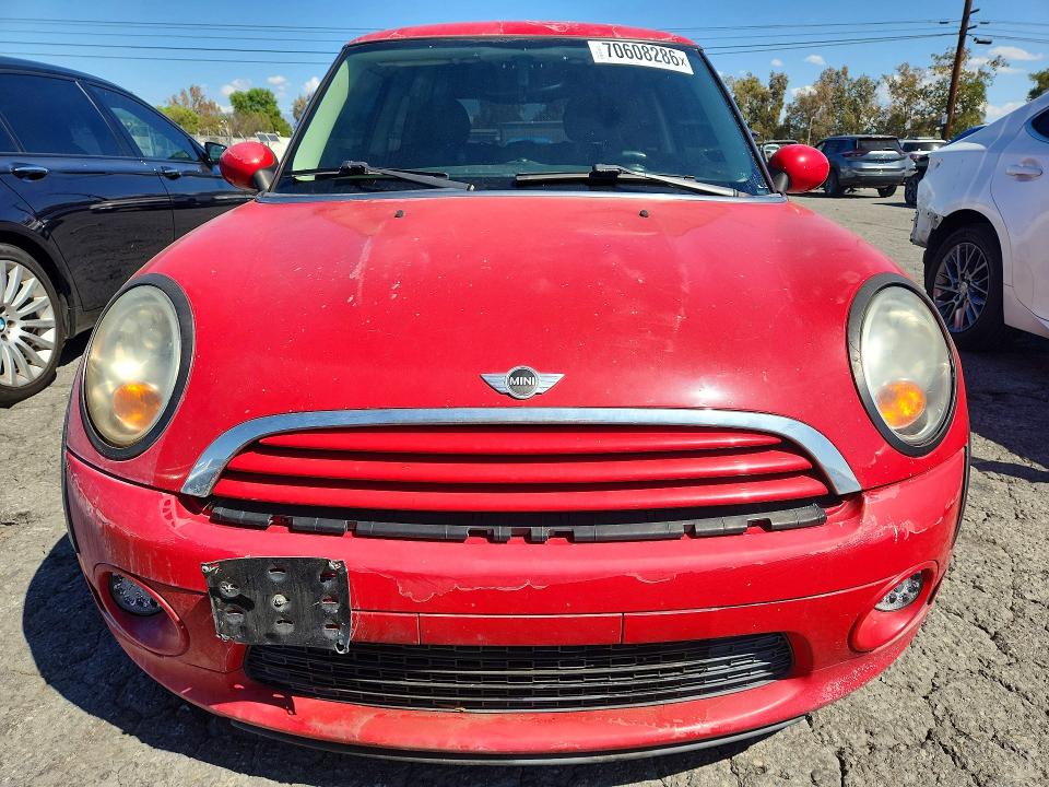 70608286 :رقم المزاد ، WMWSU3C53BT091186 vin ، 2011 Mini Cooper مزاد بيع