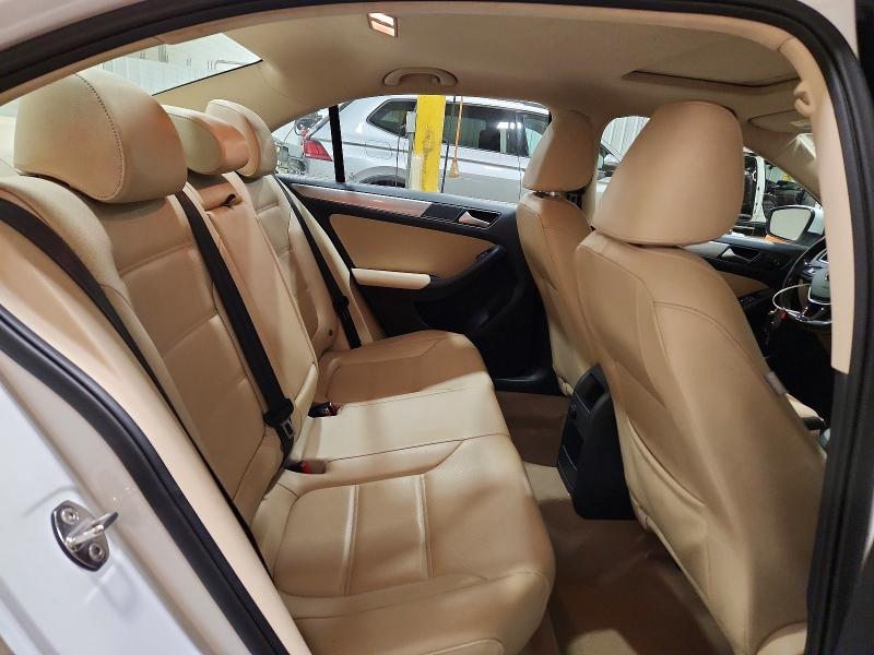 69108646 :رقم المزاد ، 3VWD17AJ4FM259480 vin ، 2015 Volkswagen Jetta مزاد بيع