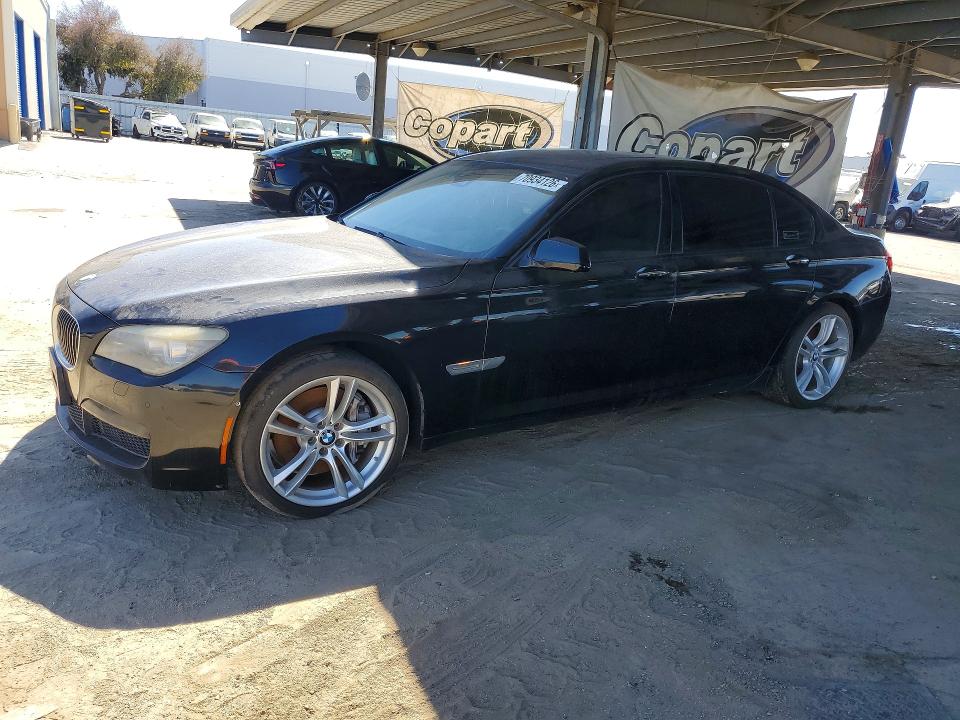 2012 Bmw 750 მანქანა იყიდება აუქციონზე, vin: WBAKB8C52CC852469, აუქციონის ნომერი: 70934126