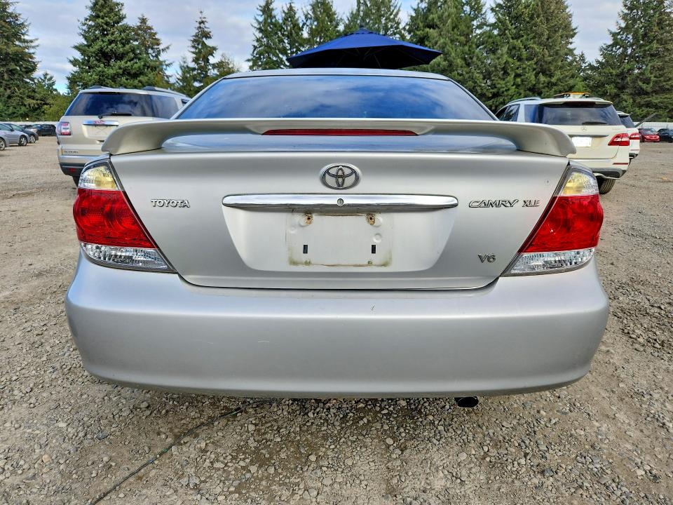69647716 :رقم المزاد ، 4T1BF30KX5U615287 vin ، 2005 Toyota Camry مزاد بيع