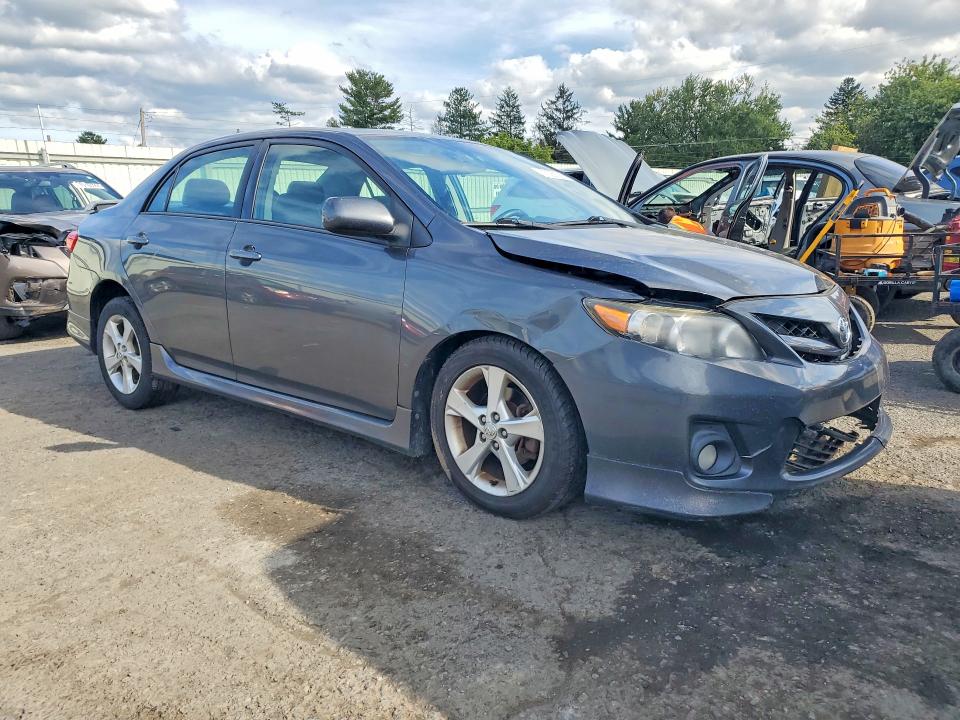 70263266 :رقم المزاد ، 2T1BU4EE3BC580796 vin ، 2011 Toyota Corolla مزاد بيع