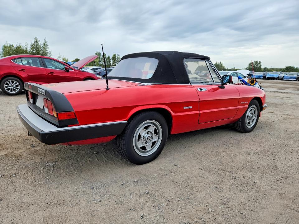 68751416 :رقم المزاد ، ZARBA5585H1048848 vin ، 1987 Alfa Romeo Spider مزاد بيع
