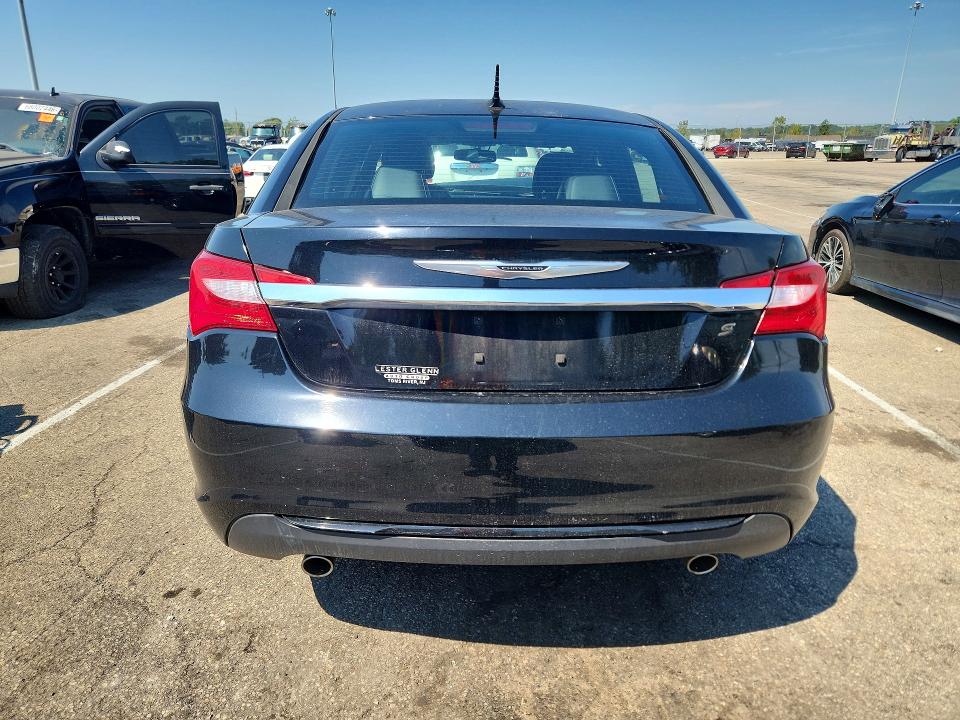 Продаж на аукціоні авто 2013 Chrysler 200, vin: 1C3CCBCG3DN624199, номер лоту: 67680296