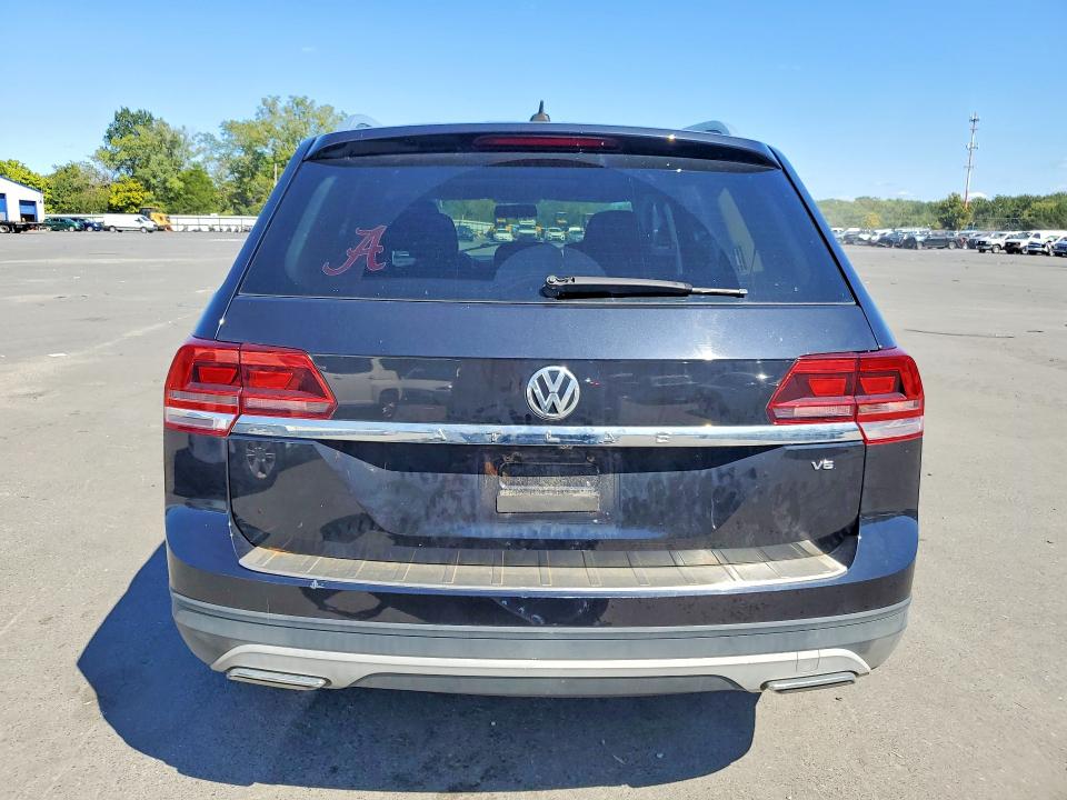 68747546 :رقم المزاد ، 1V2BR2CA1JC507339 vin ، 2018 Volkswagen Atlas مزاد بيع