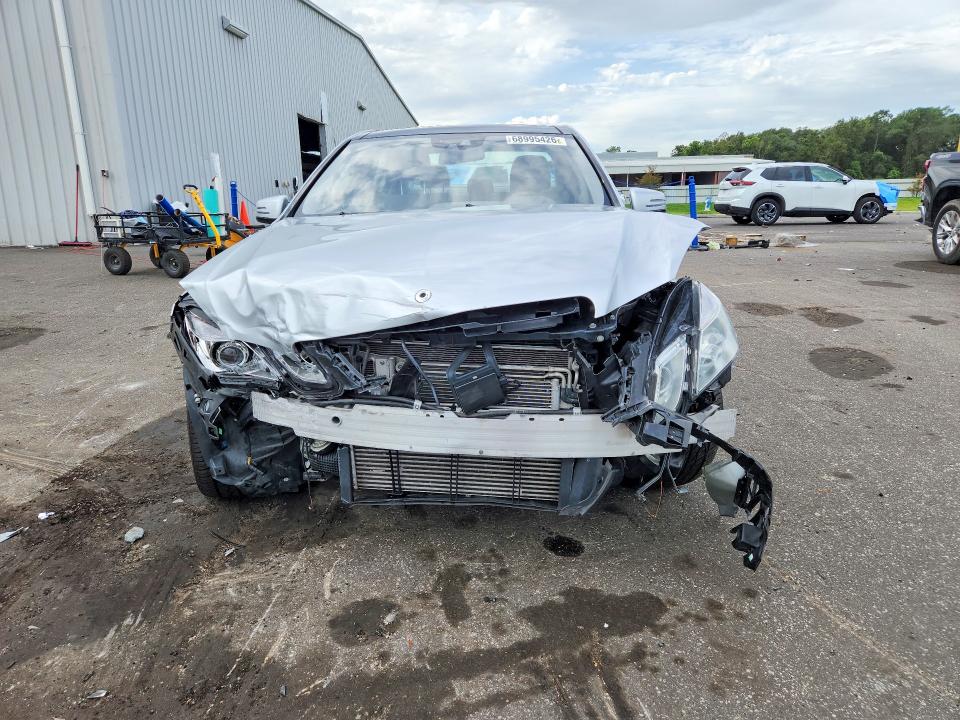 68995426 :رقم المزاد ، WDDHF2EB2DA713219 vin ، 2013 Mercedes-benz E مزاد بيع