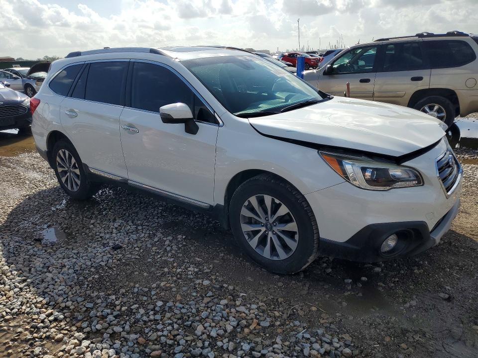Auction sale of the 2017 Subaru Outback, vin: 4S4BSATC1H3300912        , lot number: 68807256