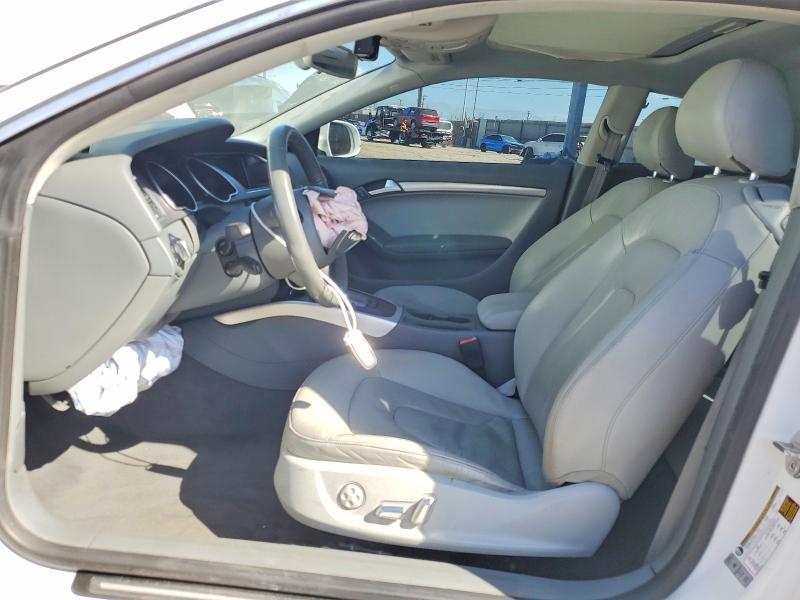 69450326 :رقم المزاد ، WAUCFAFR0EA053111 vin ، 2014 Audi A5 مزاد بيع