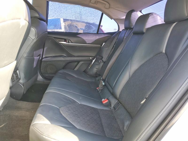 Auction sale of the 2018 Toyota Camry, vin: 4T1B61HK4JU141226, lot number: 67839916