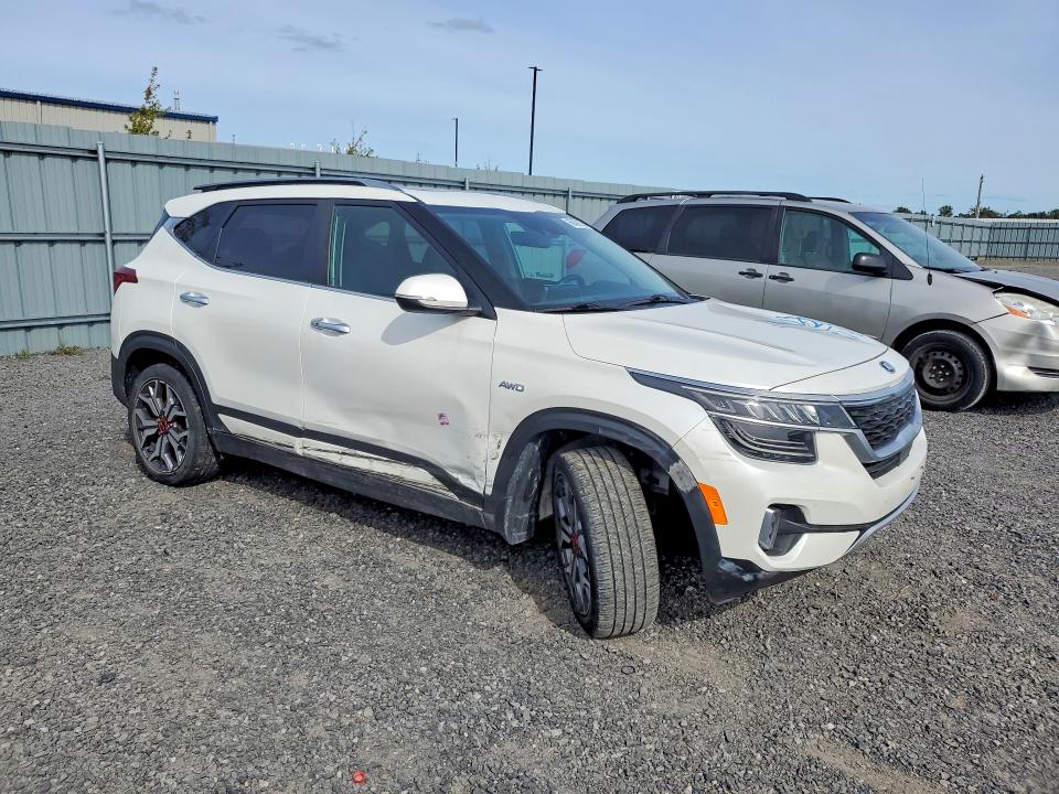 2021 Kia Seltos მანქანა იყიდება აუქციონზე, vin: KNDETCA2XM7147759, აუქციონის ნომერი: 69490156