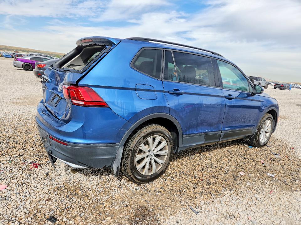 68846516 :رقم المزاد ، 3VV0B7AX0JM096503 vin ، 2018 Volkswagen Tiguan مزاد بيع