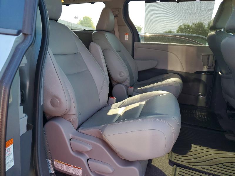 Aukcja sprzedaży 2018 Toyota Sienna Xle, vin: 5TDDZ3DC2JS194638, numer aukcji: 68949086