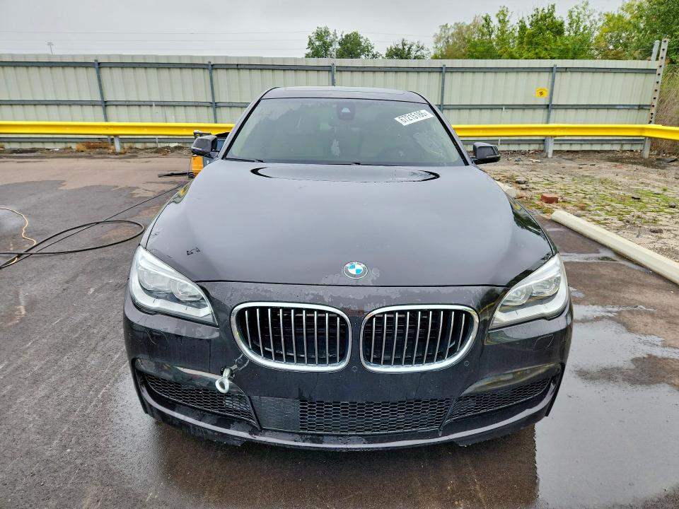 2015 Bmw 750 მანქანა იყიდება აუქციონზე, vin: WBAYF8C57FD653950, აუქციონის ნომერი: 67215186