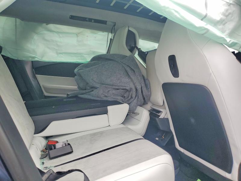 69438486 :رقم المزاد ، VCF1ZBU25PG003690 vin ، 2023 Fisker Inc. Ocean مزاد بيع