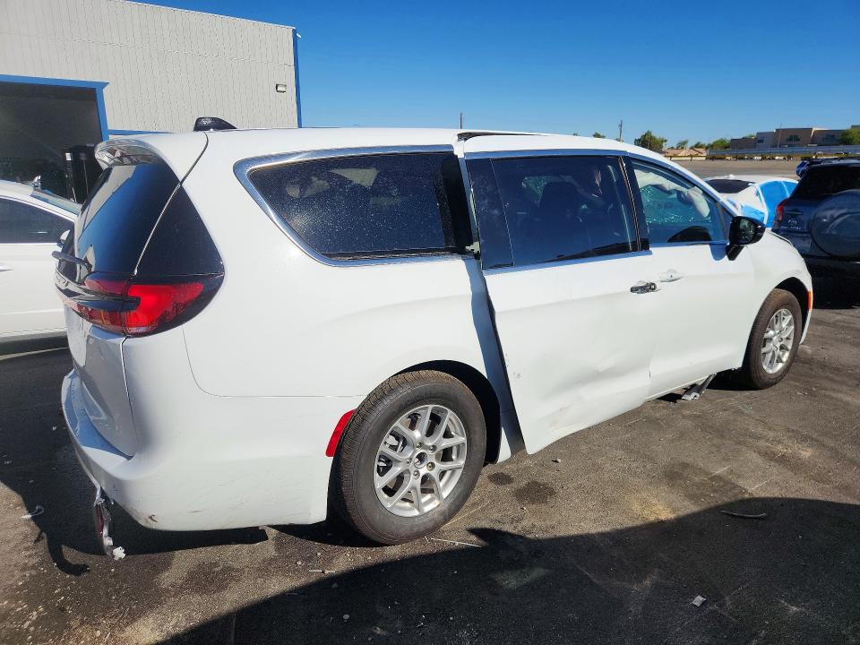 Продажа на аукционе авто 2027 Chrysler Pacifica, vin: 2C4RC1BG4VR595205, номер лота: 67286176