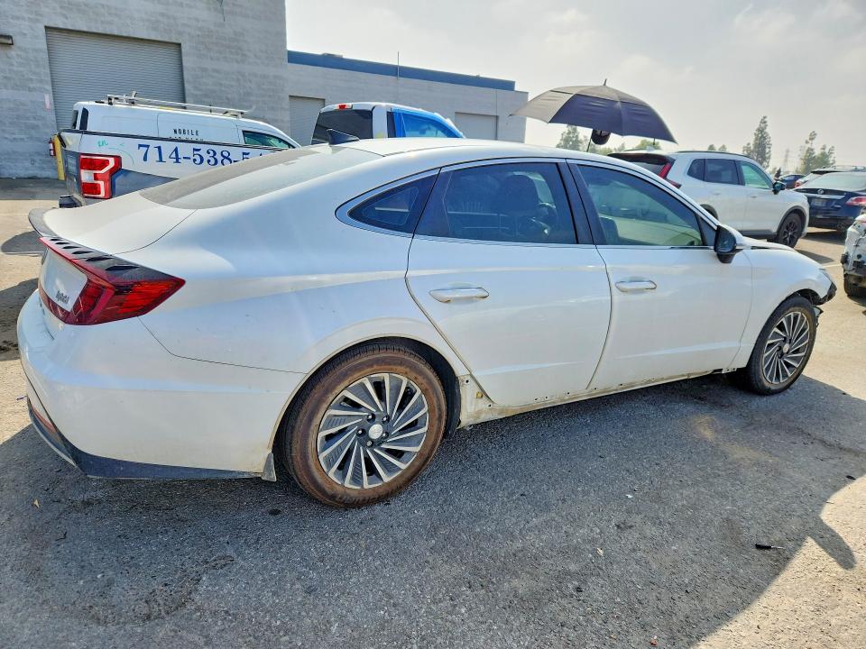 2021 Hyundai Sonata Hybrid მანქანა იყიდება აუქციონზე, vin: KMHL34JJ4MA027877, აუქციონის ნომერი: 68554626
