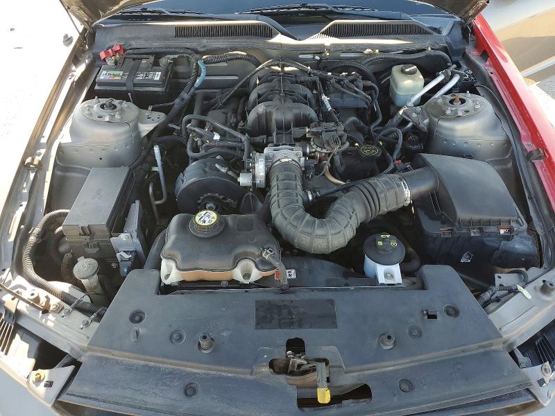 70358106 :رقم المزاد ، 1ZVFT80N655188297 vin ، 2005 Ford Mustang مزاد بيع
