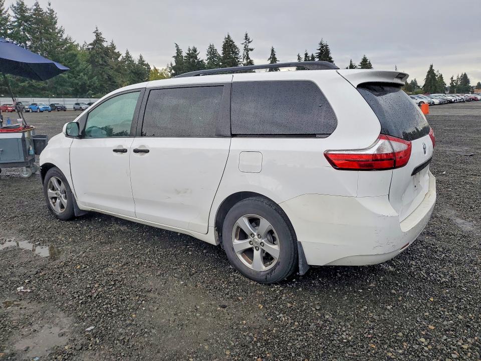 67711746 :رقم المزاد ، 5TDZK3DC1GS748352 vin ، 2016 Toyota Sienna مزاد بيع