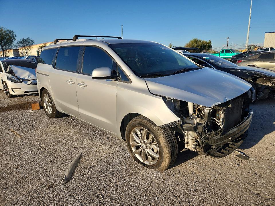 69529056 :رقم المزاد ، KNDMB5C15L6638792 vin ، 2020 Kia Sedona مزاد بيع
