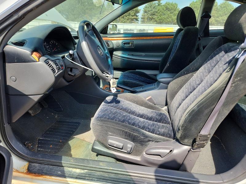 67427246 :رقم المزاد ، 2T1CE22P72C004012 vin ، 2002 Toyota Camry Solara مزاد بيع