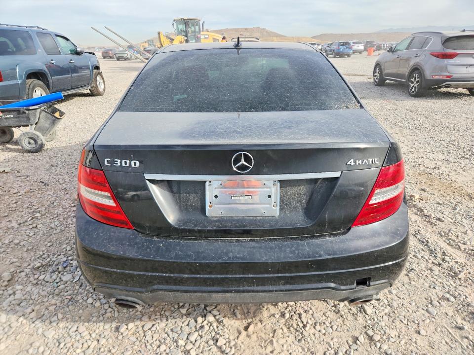 Продажа на аукционе авто 2012 Mercedes-benz C, vin: WDDGF8BB1CR239525        , номер лота: 68710096