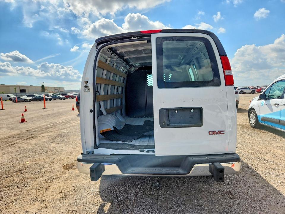 Продажа на аукционе авто 2026 Gmc Savana, vin: 1GTW7AFP4T1234687, номер лота: 69981476