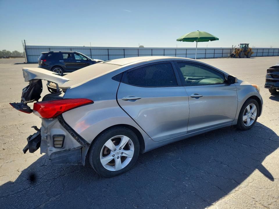 Продаж на аукціоні авто 2012 Hyundai Elantra, vin: KMHDH4AEXCU371395, номер лоту: 68098606