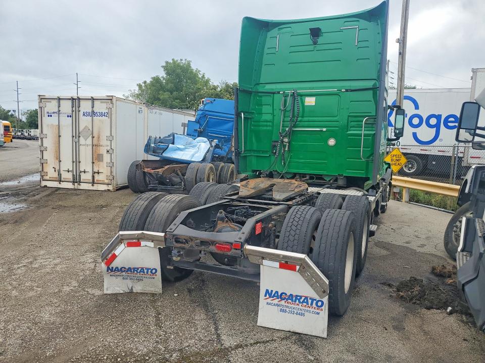 Продаж на аукціоні авто 2018 Volvo Vn, vin: 4V4NC9EH9JN895433, номер лоту: 61410976