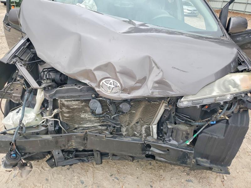 Продажа на аукционе авто 2012 Toyota Sienna, vin: 5TDKK3DC0CS184589, номер лота: 70042746