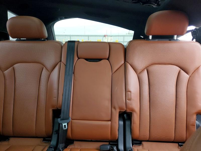 Продажа на аукционе авто 2017 Audi Q7, vin: WA1VABF79HD019941, номер лота: 69040406