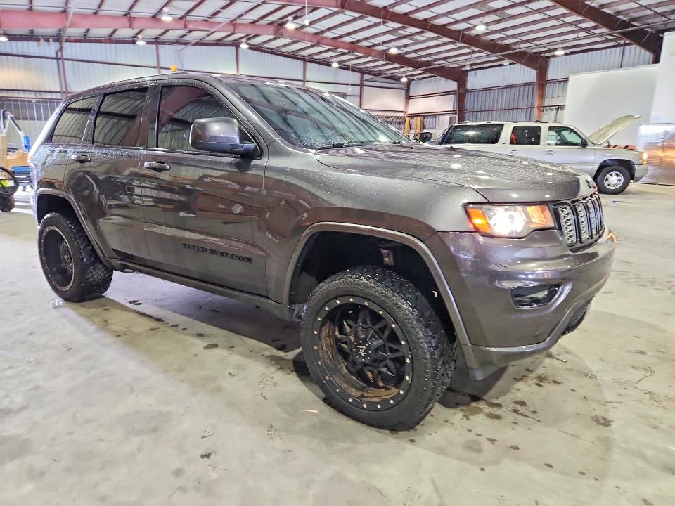 70245556 :رقم المزاد ، 1C4RJEAG7JC442626 vin ، 2018 Jeep Grand Cherokee مزاد بيع