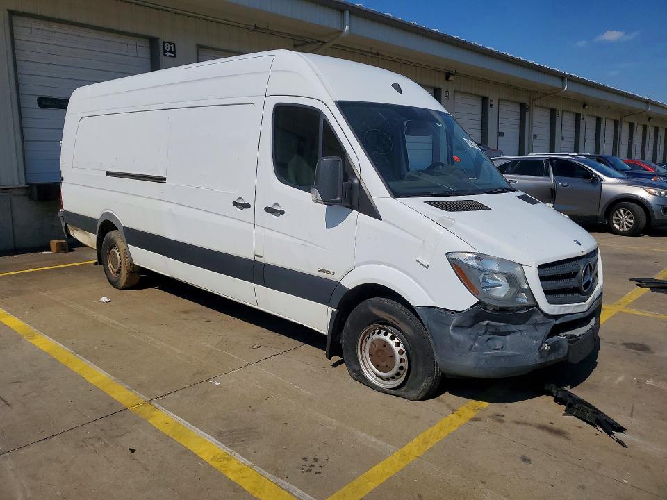 Продажа на аукционе авто 2015 Mercedes-benz Sprinter, vin: WD3PE8DCXFP145706, номер лота: 62997426